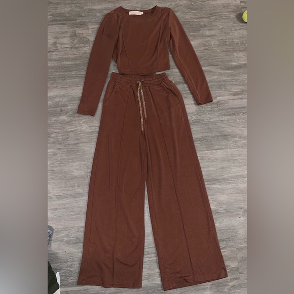 Elegant Brown Women's Joggers - Picture 2 of 8